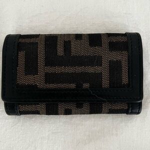 FENDI Zucca Canvas 4-Hook Key Holder Tobacco & Black COA Card Authentic Vintage